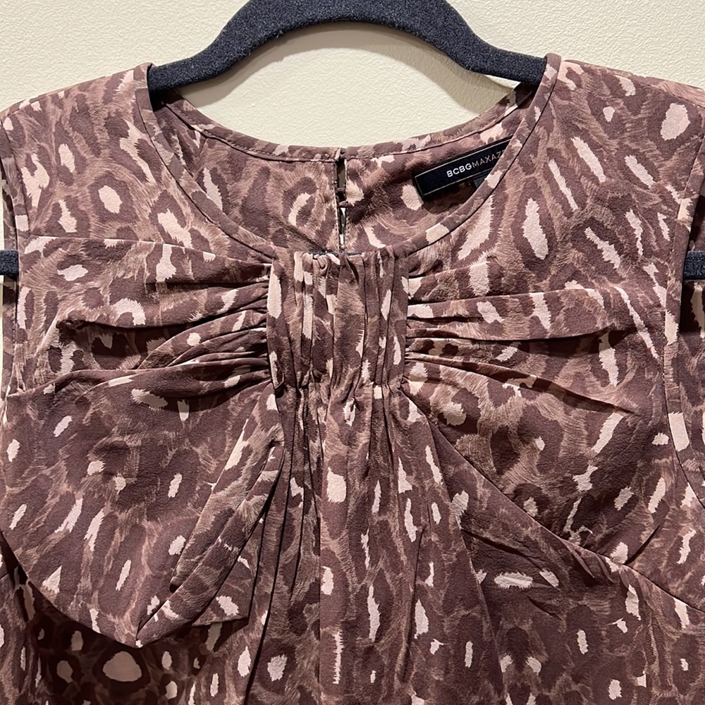 New BCBG MAXAZRIA top in Silk, size S